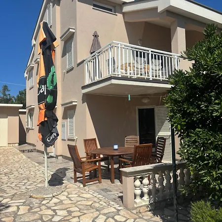 Domattina Vlasici, Pag Hébergement de vacances *