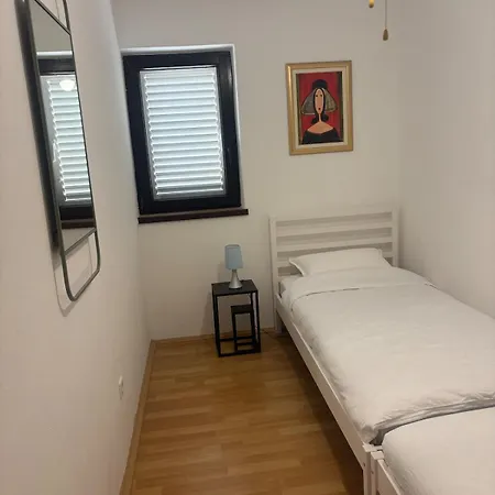 Domattina Vlasici, Pag * Vlašići