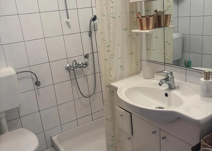 Casa vacanze Domattina Vlasici, Pag *