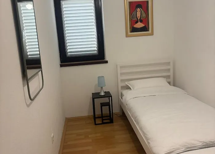 Domattina Vlasici, Pag * Vlašići